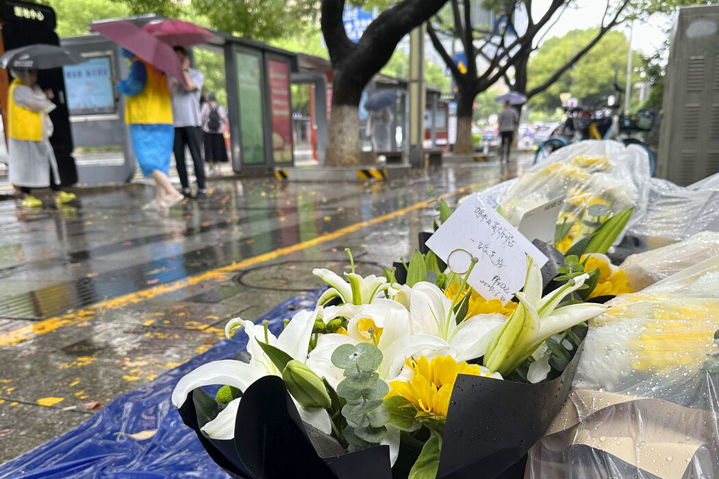 蘇州今年6月發生持刀襲擊事件的地點。一對日本母子受傷，一名中國女子死亡，她阻止襲擊者登上校車時被連捅數刀。